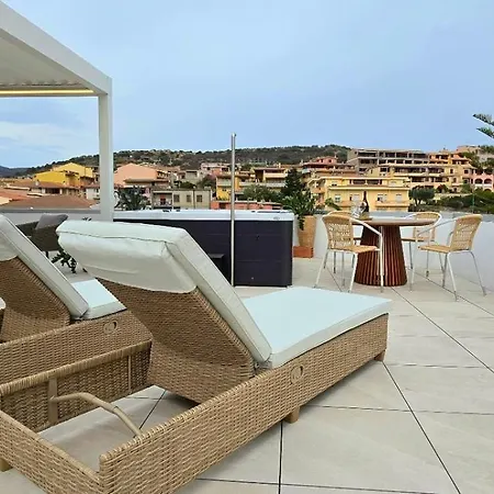 度假居 Casa Cavour 2 Via Del Mare Iun R1784 *