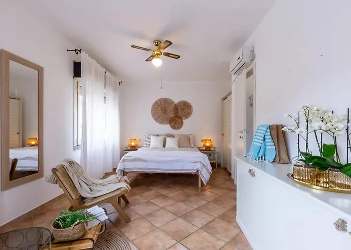 Casa Cavour 2 Via Del Mare Iun R1784 *